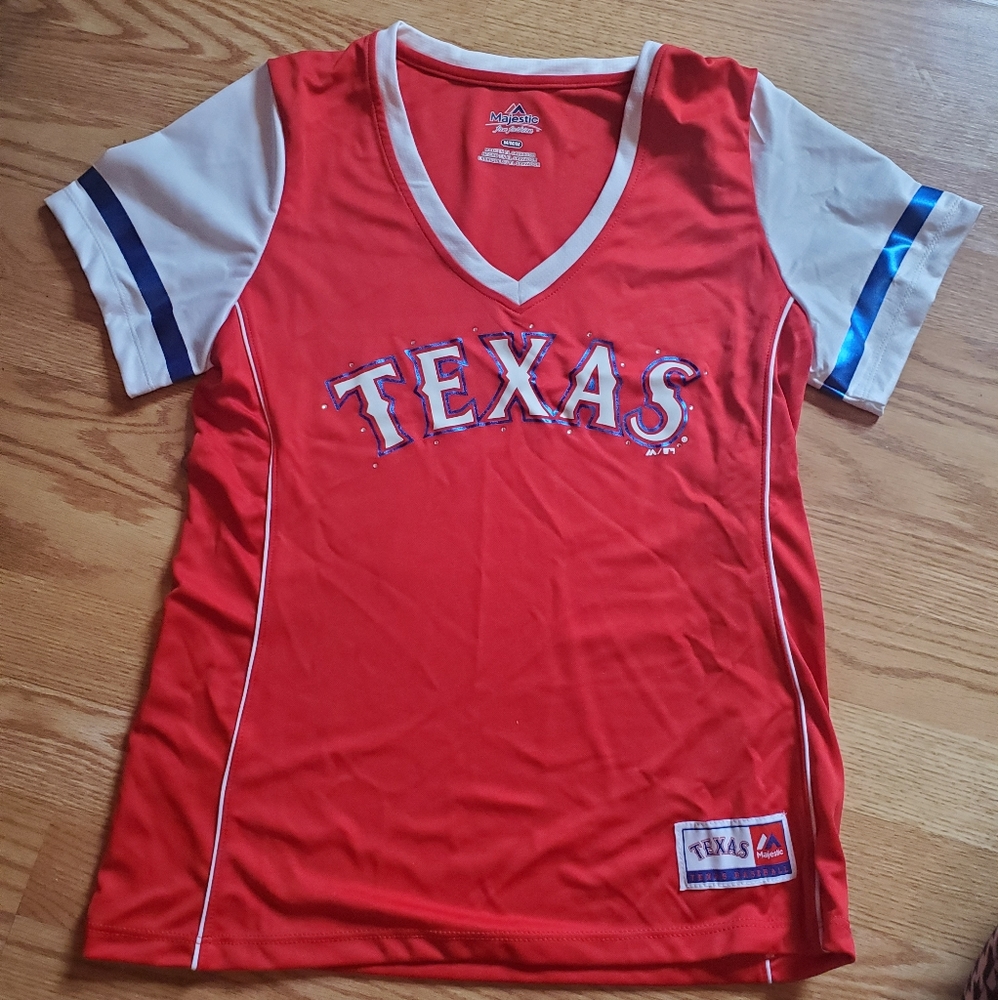 Medium Womens Texas Rangers shirt